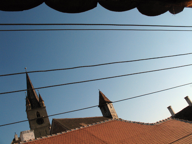 Les toits de Sibiu – maison de retraite et Eglise Evangélique.