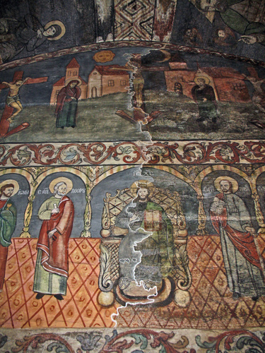 musée Astra – Sibiu – partie supérieure de l’iconostase d’une église en bois.