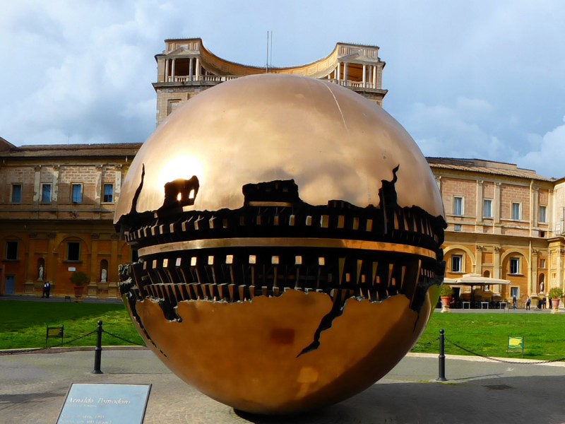 YPH-2014-04-04-Arnaldo-Pomodoro-w