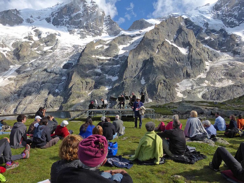 YPH-2014-07-31-concert--2400m-La-Grave