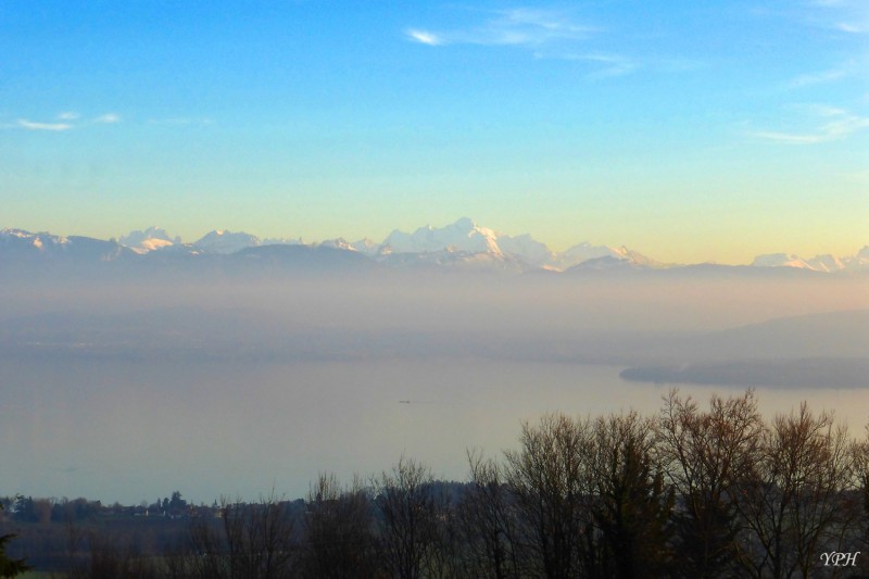 YPH-2015-12-10-lac-Leman-le-soir